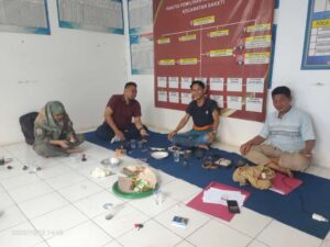 Kanit Intelkam Polsek Saketi, Aipda Dodi Saputra S.H., Lakukan Koordinasi dengan PPK Kecamatan Cisata dan Himbauan Keamanan 1 IMG 20240815 WA0033 1