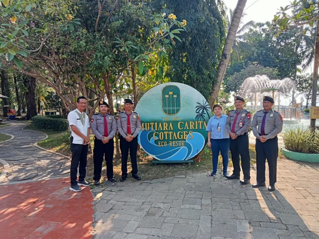 Sat Pam Obvit Polres Pandeglang Patroli Objek Wisata Pantai 4 WhatsApp Image 2023 08 25 at 05.40.48