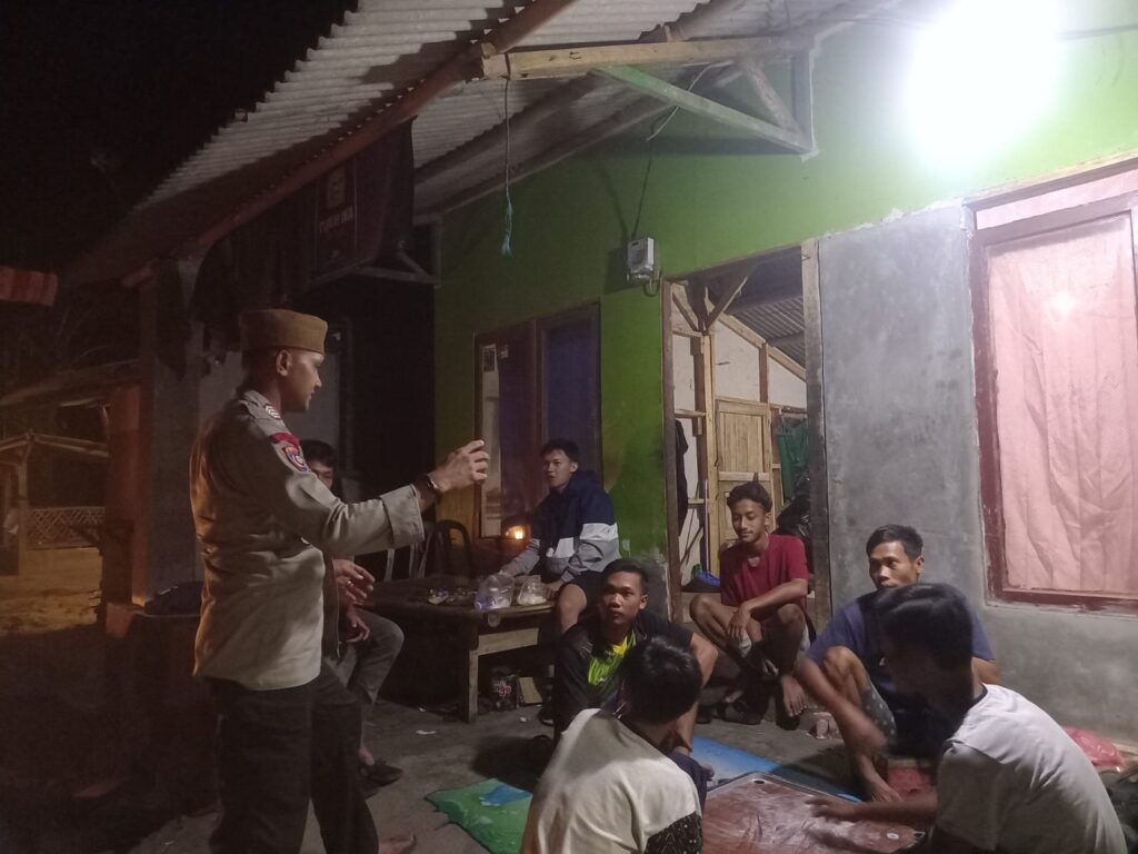Polsek Carita Gencar Gelar Patroli Imbangan Ops Pekat Maung 2023 4 WhatsApp Image 2023 08 26 at 07.01.14