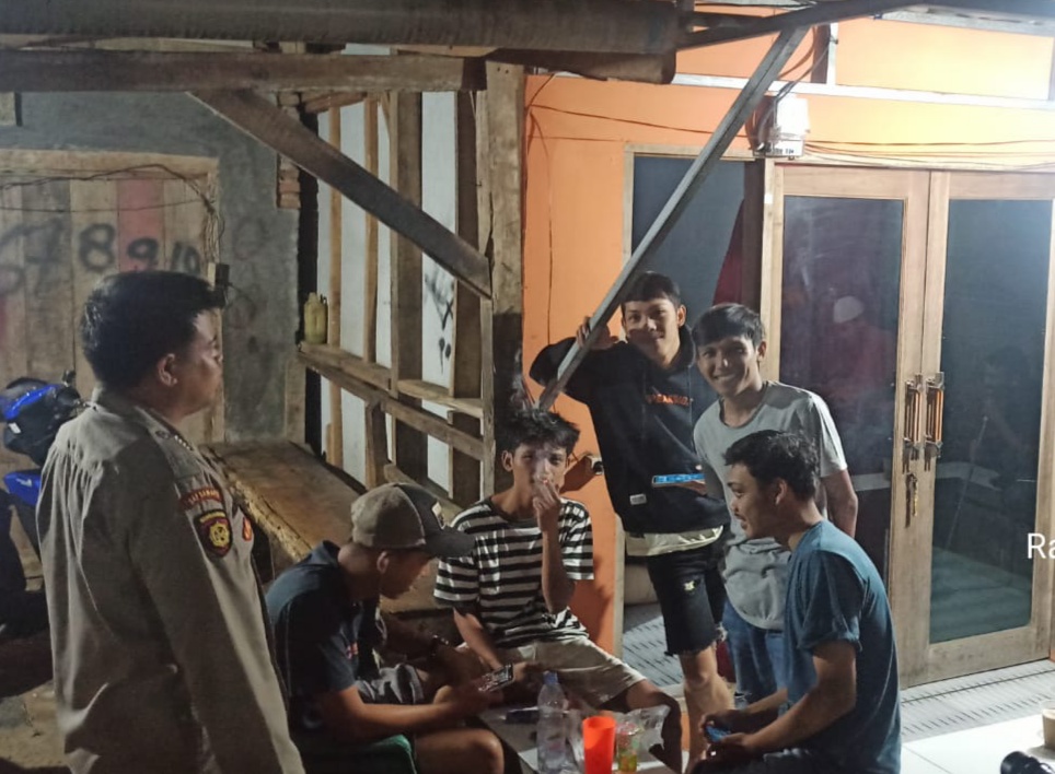 Ciptakan Kamtibmas Aman dan Kondusif, Polsek Bojong Gelar Patroli Malam 3 WhatsApp Image 2023 08 31 at 09.32.10