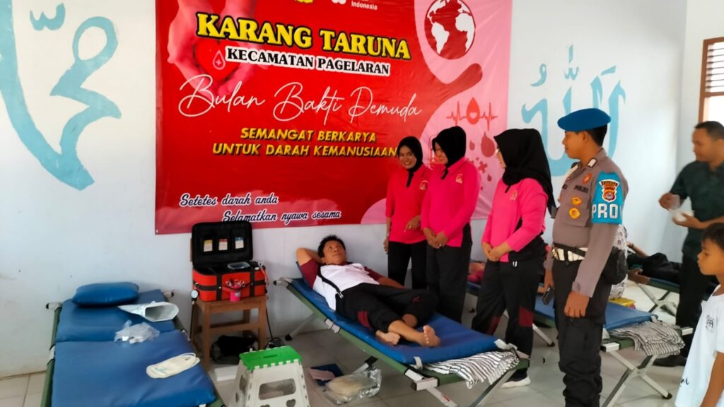 Polsek Pagelaran, PMI Kabupaten Pandeglang, dan Karang Taruna Kecamatan Pagelaran Gelar Kegiatan Donor Darah 9 WhatsApp Image 2023 10 06 at 10.30.34