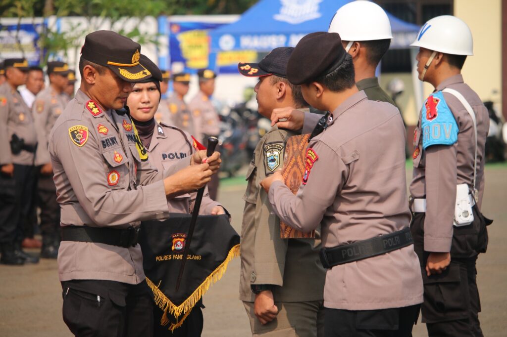 Polres Pandeglang Gelar Pasukan Operasi Mantap Brata 2023-2024 untuk Pengamanan Pemilu 2024 1 WhatsApp Image 2023 10 17 at 10.03.58