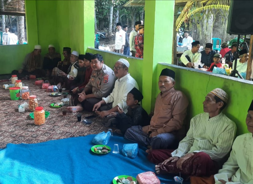 Polsek Bojong Hadiri Peringatan Maulid Nabi Muhammad SAW di Pondok Pesantren Darul Ibtida Al Huda 4 WhatsApp Image 2023 10 18 at 19.31.57