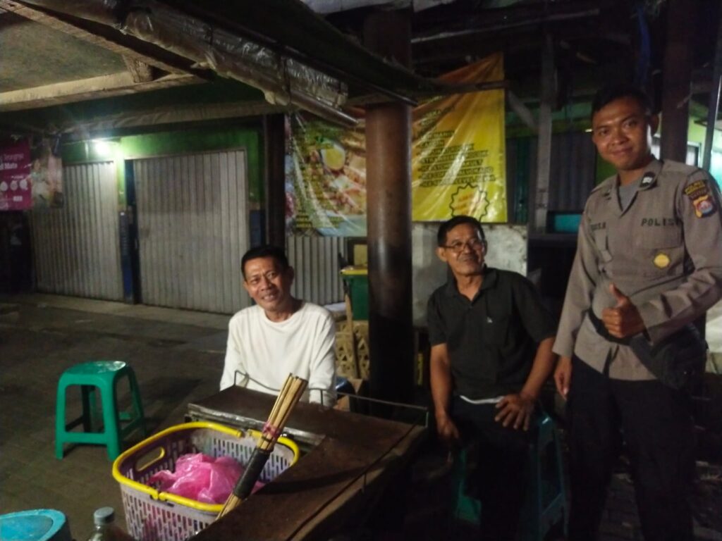 Polsek Panimbang Polres Pandeglang Melaksanakan Patroli Malam Antisipasi C3 6 WhatsApp Image 2023 10 19 at 10.46.26