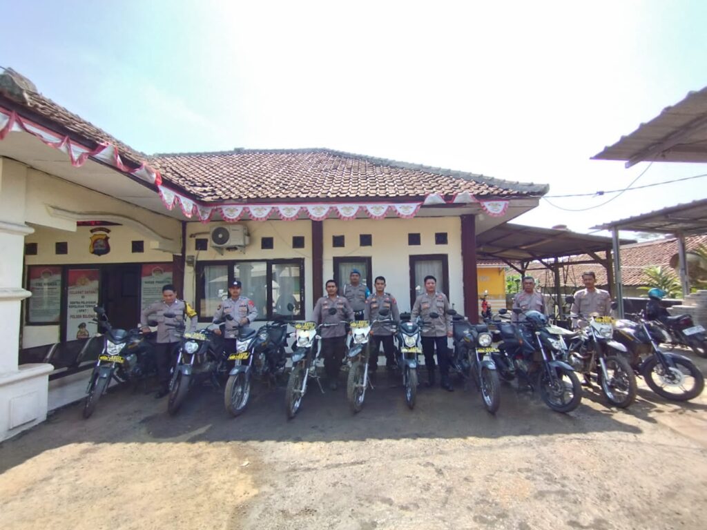 Polsek Bojong: Pengecekan Kendaraan dan Kesiapan Personil Jelang Ops Mantap Brata 2023-2024 9 WhatsApp Image 2023 10 19 at 19.07.36