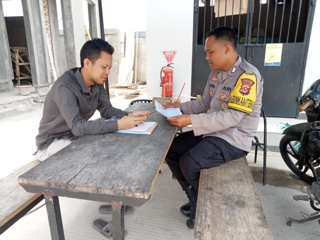 Bhabinkamtibmas Polsek Cikedal Terus Lakukan Sambang dan Silaturahmi 1 WhatsApp Image 2023 10 26 at 15.21.27
