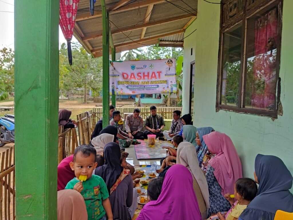 Kapolsek Angsana Hadiri Kegiatan Penyuluhan Dapur Sehat (Dahsyat) Cegah Stunting 5 WhatsApp Image 2023 10 26 at 19.00.42