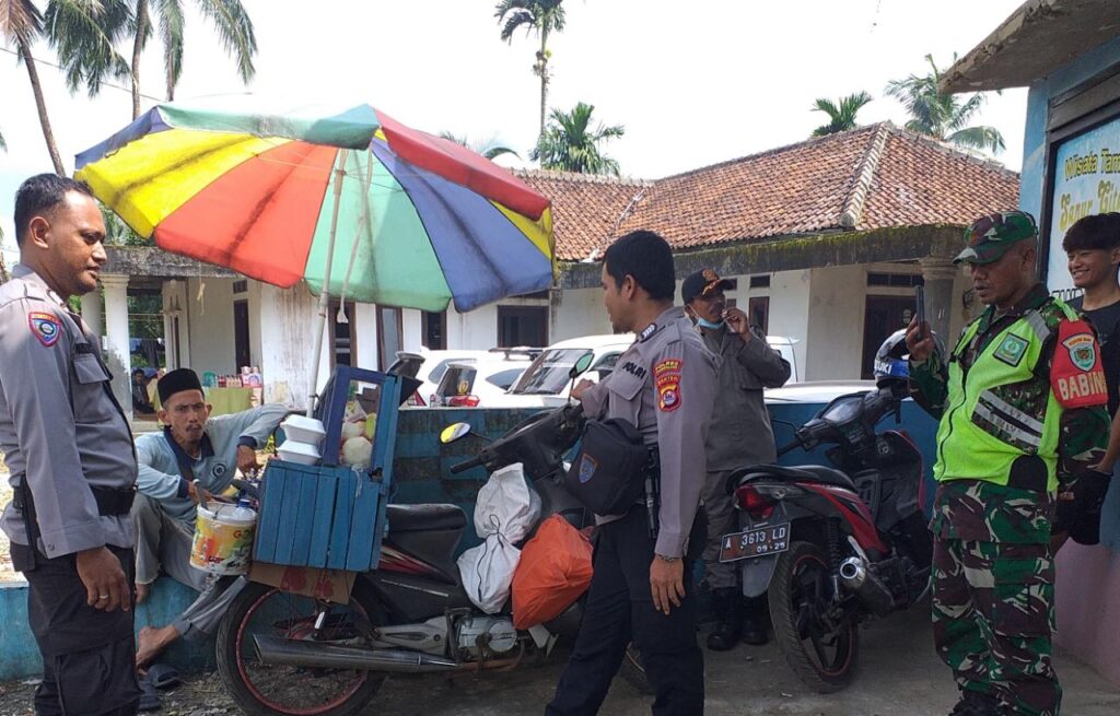 Polsek Pulosari Terus Jalankan Kegiatan Sambang KRYD untuk Meningkatkan Kamtibmas 8 WhatsApp Image 2023 10 26 at 19.06.26