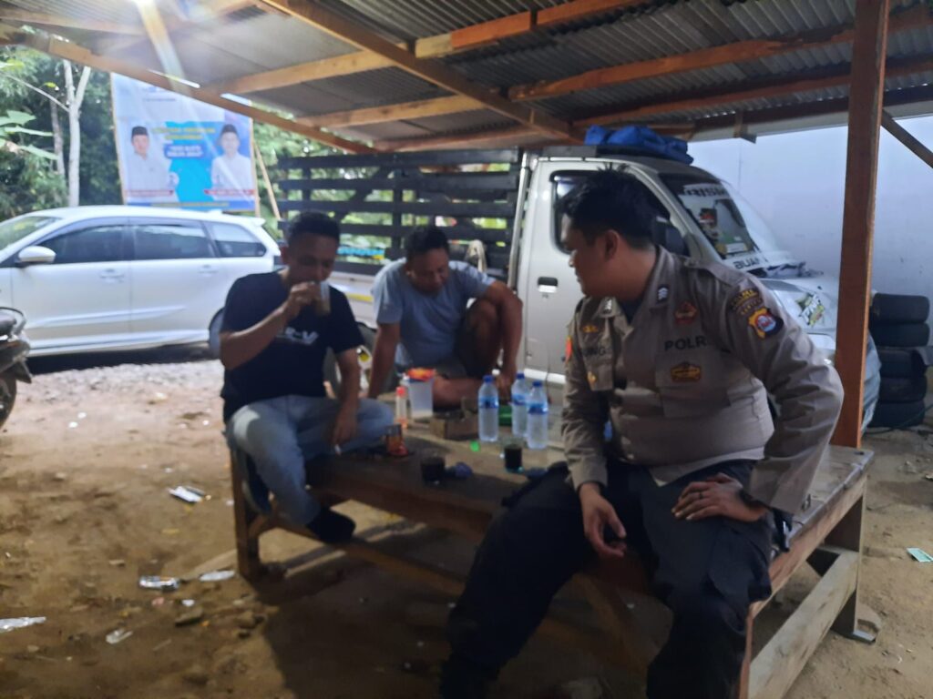 Polsek Munjul Tingkatkan Kegiatan Sambang KRYD untuk Jaga Kamtibmas dan Ciptakan Rasa Aman 1 WhatsApp Image 2023 10 27 at 11.14.14