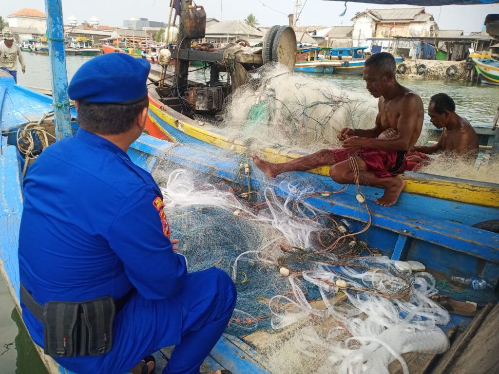 Polair Polres Pandeglang Sambangi Warga Nelayan di Teluk Panimbang 1 WhatsApp Image 2023 10 29 at 16.59.03