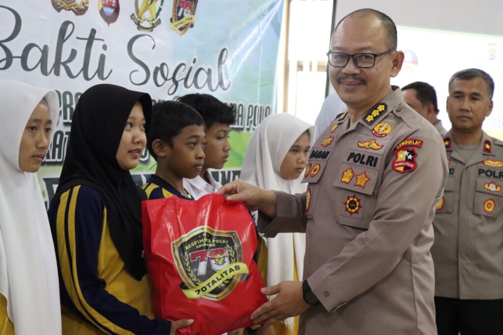 Sespimma Polri Angkatan ke-70 TA.2023 Gelar Bakti Sosial di Polres Pandeglang 6 WhatsApp Image 2023 11 01 at 11.39.28