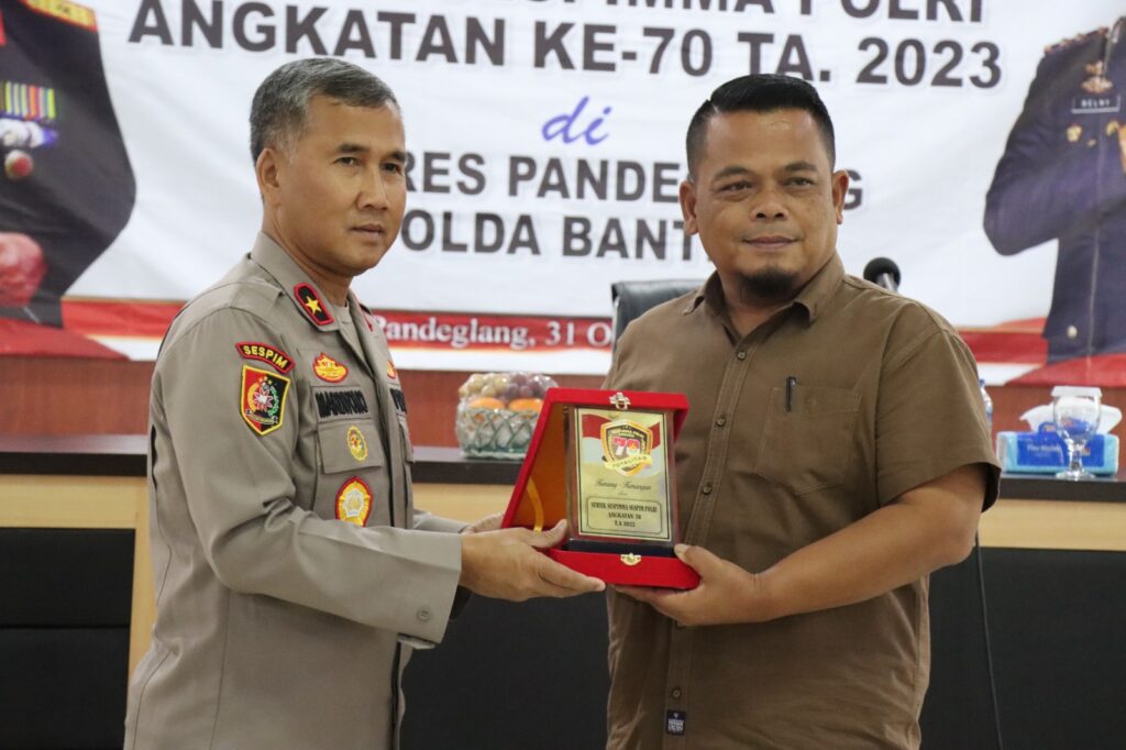 Polres Pandeglang Terima Kunjungan Kasespimma dan Membuka Kegiatan Praktek Kerja Profesi Serdik Sespimma Polri Angkatan 70 7 WhatsApp Image 2023 11 01 at 11.58.37