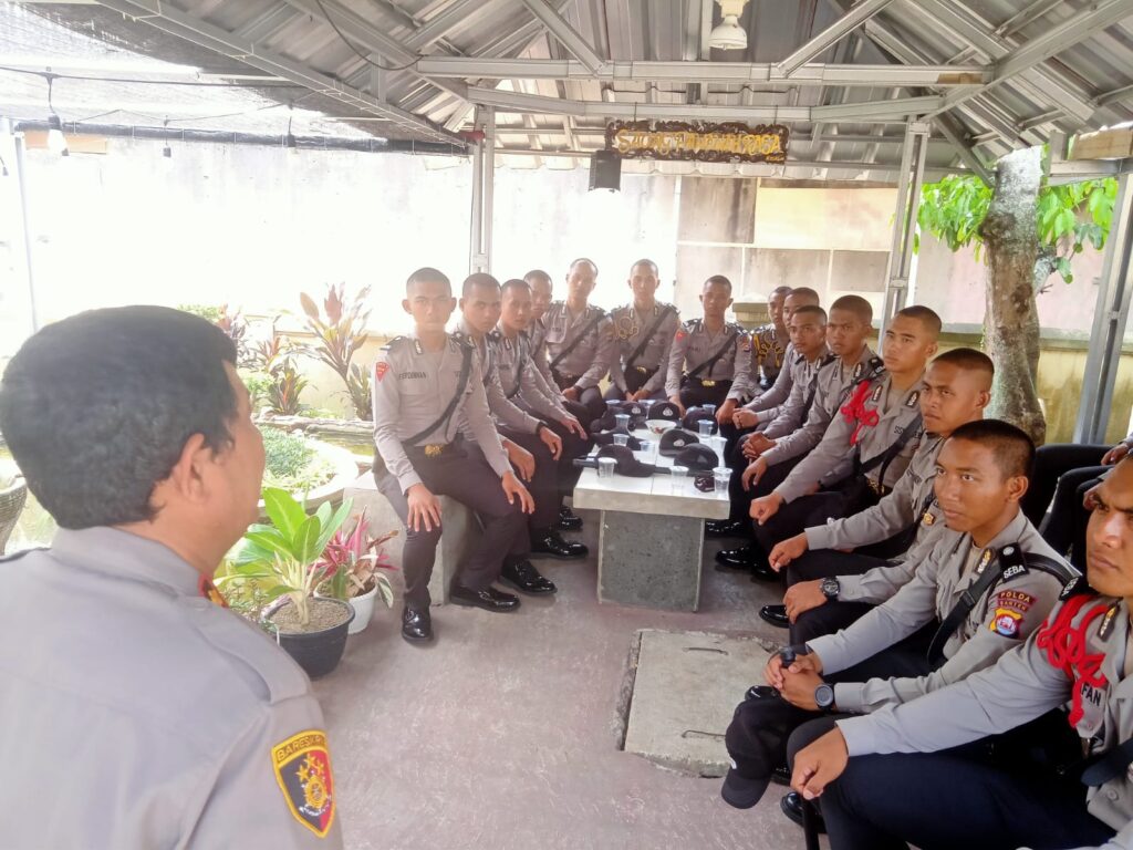 Kapolsek Pandeglang Berikan Arahan kepada Siswa Latja SPN Mandalawangi 10 WhatsApp Image 2023 11 02 at 17.38.47