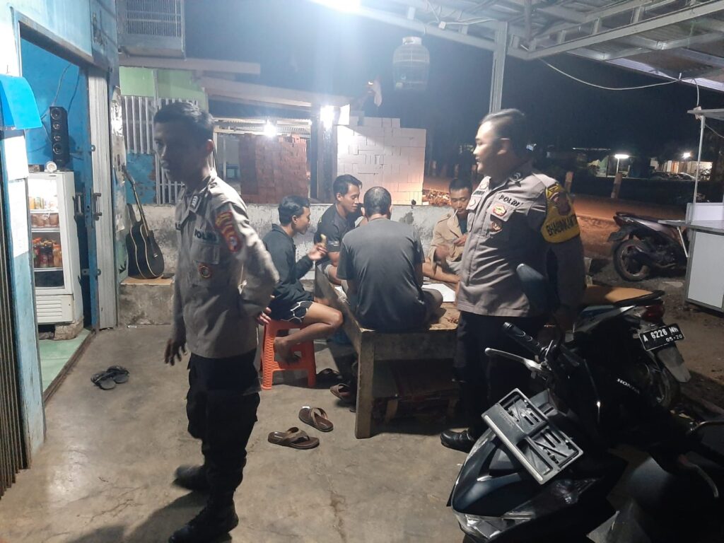 Jaga Kondusifitas Wilayah, Polsek Angsana laksanakan Patroli di Jam Rawan 9 WhatsApp Image 2023 11 05 at 19.15.40