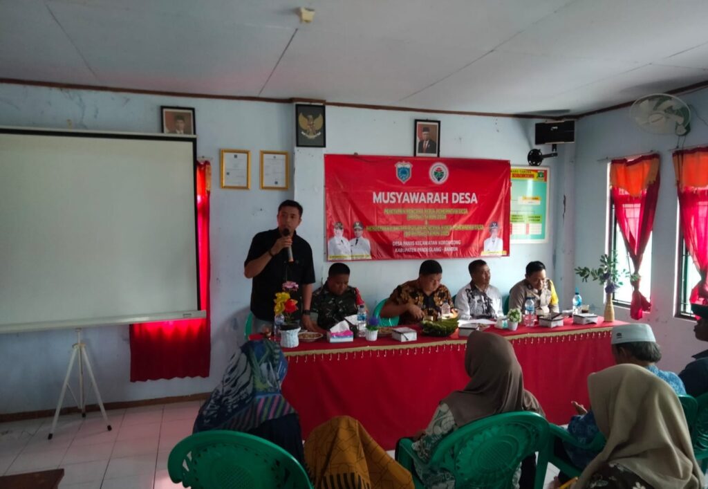 Kolaborasi Bhabinkamtibmas Polsek Cadasari dan Babinsa Koramil Karang Tanjung dalam Mendukung RKPDes 2024 9 WhatsApp Image 2023 11 07 at 19.10.49