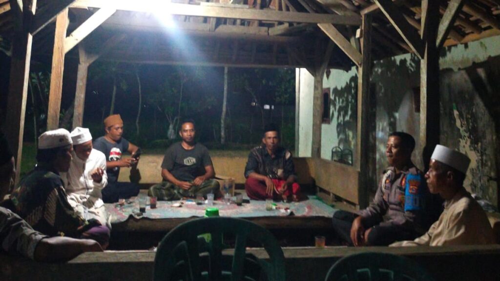 Polsek Pagelaran Gelar Patroli dalam Upaya Pencegahan Kriminalitas 5 WhatsApp Image 2023 11 08 at 13.40.33