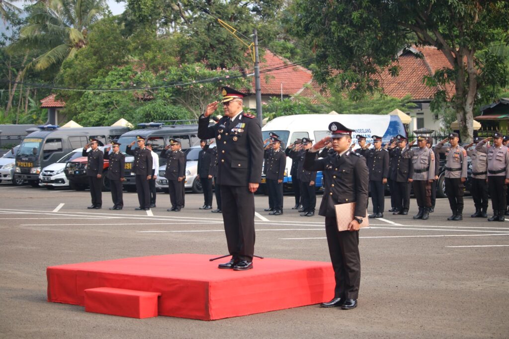 Polres Pandeglang Peringati Hari Pahlawan dengan Tema "Semangat Pahlawan untuk Masa Depan Bangsa" 2 WhatsApp Image 2023 11 10 at 09.01.22