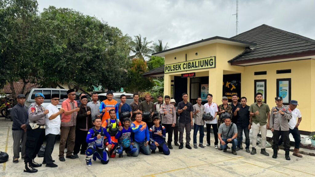 Polres Pandeglang Gelar Patroli Trail Kamtibmas untuk Cegah Pencurian di Lahan Sawit 1 WhatsApp Image 2023 11 11 at 09.45.52