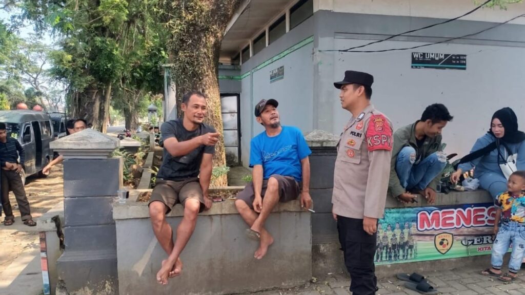 Polsek Menes Tingkatkan Patroli untuk Ciptakan Situasi Kamtibmas yang Aman dan Nyaman 4 WhatsApp Image 2023 11 12 at 13.05.42