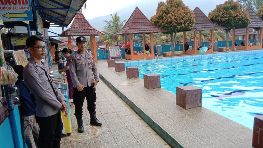 Polsek Mandalawangi Gencar Lakukan Pengamanan dan Himbauan di Wisata DM Desa Kurung Kambing 3 WhatsApp Image 2023 11 12 at 17.50.03