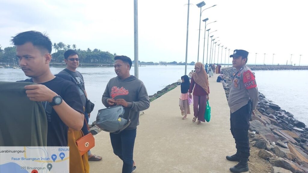 Polsek Cikeusik Gencar Gelar Patroli Siang Hari dalam Program KRYD 4 WhatsApp Image 2023 11 12 at 18.44.59