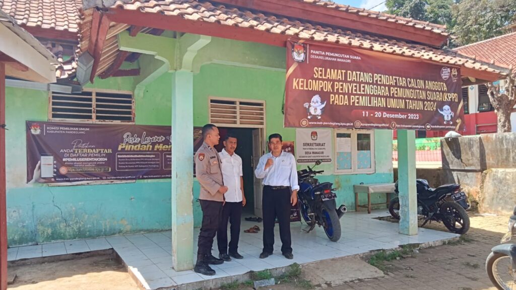 Bhabinkamtibmas Polsek Saketi Sambang PPS, Imbau Jaga Kamtibmas Jelang Pemilu 2024 3 WhatsApp Image 2023 12 23 at 11.01.38