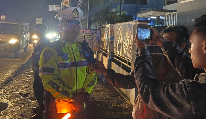 AKP Made Hendra Sukseskan Arus Mudik dan Liburan Lebaran Idul Fitri 1445 H di Pandeglang 1 IMG 20240415 194524