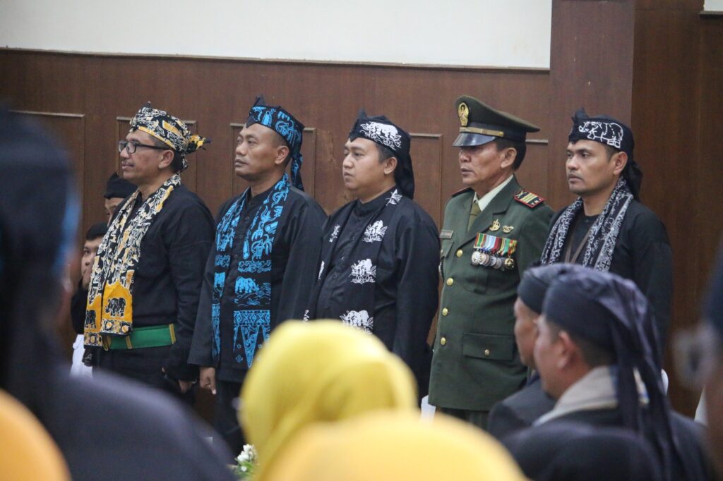 Kapolres Pandeglang Hadiri Rapat Paripurna Peringatan HUT Kabupaten Pandeglang ke-150 5 WhatsApp Image 2024 04 01 at 11.15.57