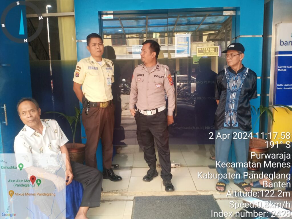 Polsek Menes Lakukan Pengecekan ATM untuk Antisipasi Skimming 3 WhatsApp Image 2024 04 02 at 1.23.46 PM
