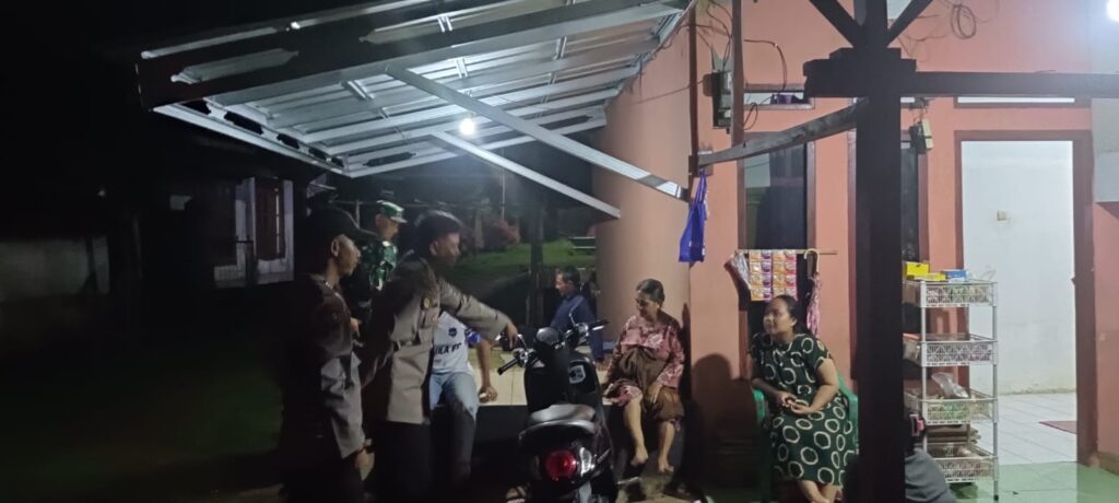 Polsek Munjul dan Koramil 0109 Munjul Kodim 0601 Pandeglang Bersatu untuk Menjaga Keamanan Selama Bulan Ramadan 3 WhatsApp Image 2024 04 03 at 03.47.05