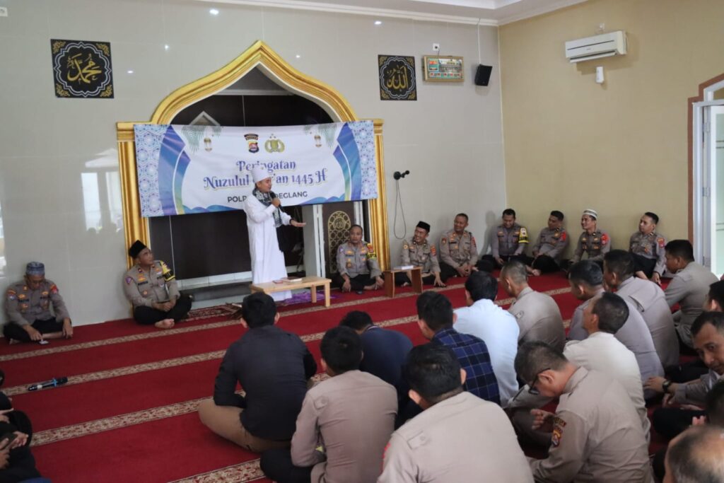 Polres Pandeglang Gelar Pengajian Peringatan Nujjulul Qur'an Ramadhan 1445 H 1 WhatsApp Image 2024 04 04 at 11.27.47