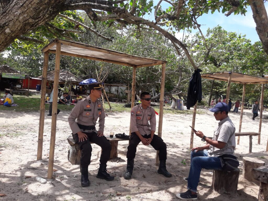Polsek Panimbang Polres Pandeglang Memperkuat Pengamanan Obyek Wisata Tanjung Lesung selama Libur Lebaran Idul Fitri 1445 H 1 WhatsApp Image 2024 04 11 at 15.31.56