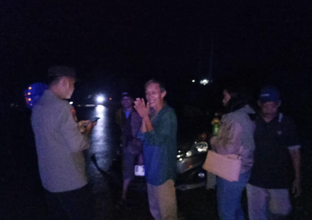 Polres Pandeglang Tanggap Cepat Terhadap Laporan Kecelakaan Lalulintas di Media Sosial 6 WhatsApp Image 2024 04 18 at 10.03.36