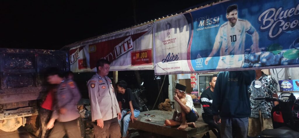 Personil Polsek Munjul Polres Pandeglang dan Koramil Munjul Lakukan Patroli Dialogis untuk Jaga Kamtibmas 2 WhatsApp Image 2024 04 27 at 06.20.55