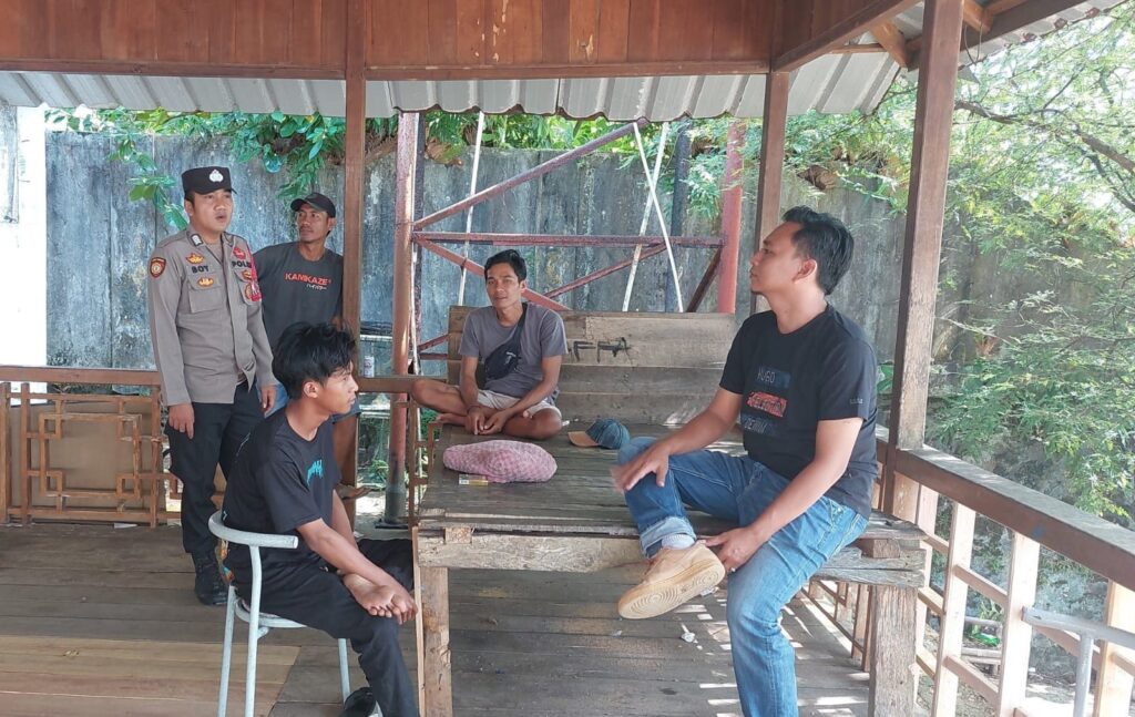Polsek Cikeusik Rutin Gelar Patroli KRYD untuk Meningkatkan Kamtibmas 8 WhatsApp Image 2024 04 28 at 16.55.39