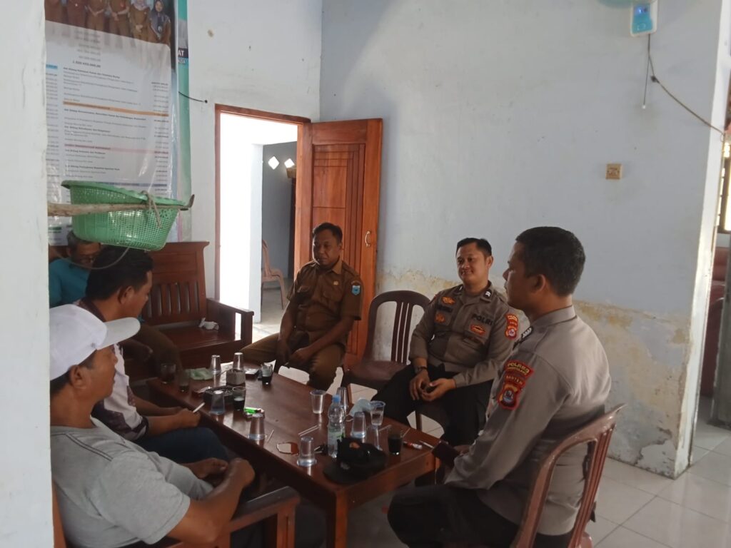 Polsek Panimbang Lakukan Kunjungan Silaturahmi ke Para Tokoh Agama dan Masyarakat 5 WhatsApp Image 2024 04 28 at 18.38.59