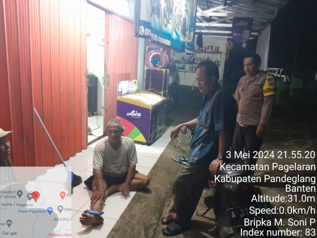 Polsek Pagelaran Melakukan Patroli Malam untuk Pencegahan Gangguan Kamtibmas dan Kejahatan Lainnya 9 WhatsApp Image 2024 05 04 at 01.03.57