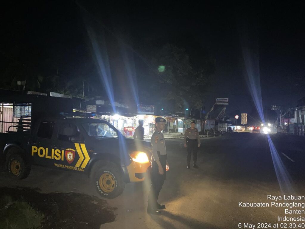 Satuan Samapta Polres Pandeglang Gelar Kegiatan Patroli Lampu Biru (Blue Light Patrol) untuk Menjamin Keamanan Malam 6 WhatsApp Image 2024 05 06 at 06.04.38