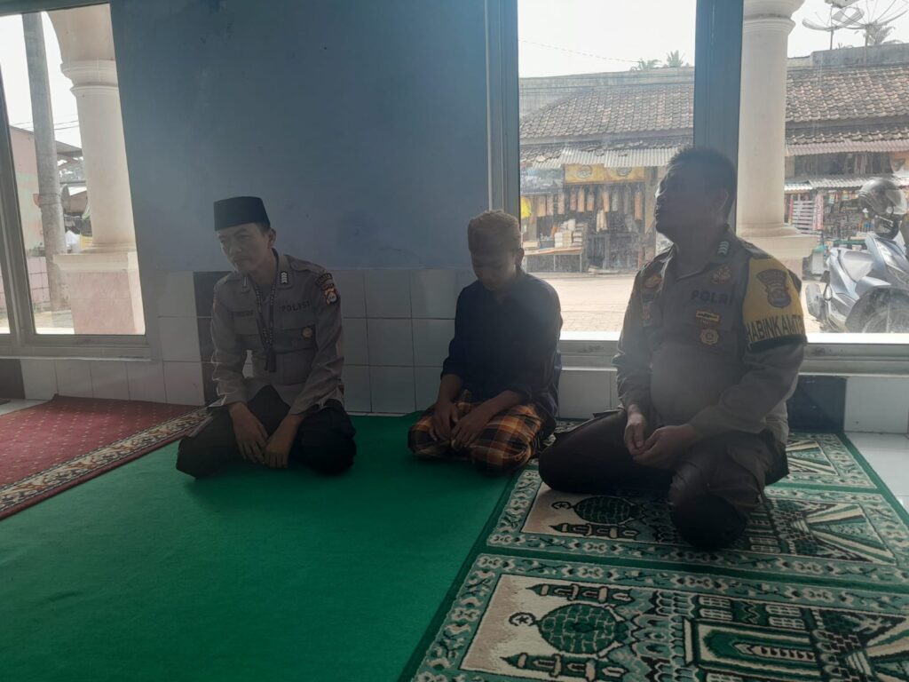 Kegiatan Binrohtal di Masjid Nurul Huda, Pagelaran Pasar, Menyemarakkan Lingkungan Polsek Pagelaran 9 WhatsApp Image 2024 05 16 at 22.23.49