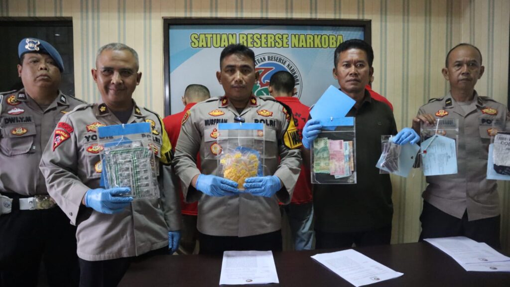Polres Pandeglang Berhasil Ungkap Kasus Peredaran Narkoba Jenis Ganja 5 WhatsApp Image 2024 05 22 at 14.22.46
