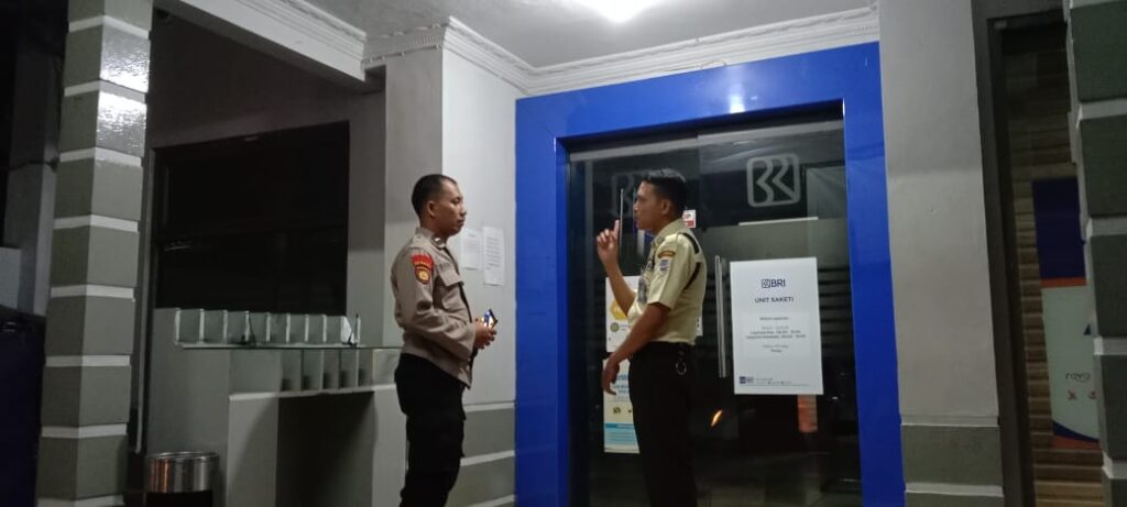 Satuan Unit Samapta Polsek Saketi Lakukan Patroli Ke Objek Vital Di Wilayah Hukumnya 10 WhatsApp Image 2024 05 24 at 23.29.25