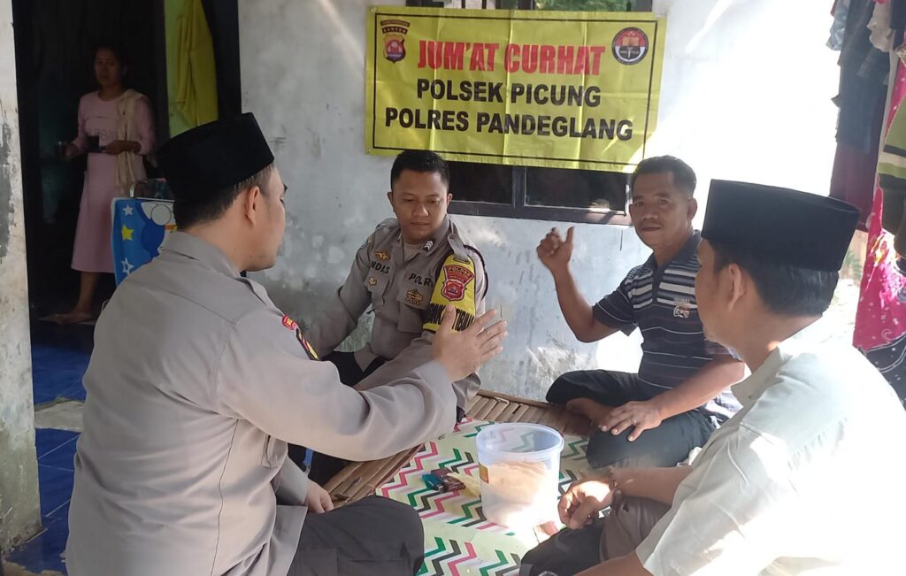 Polsek Picung Polres Pandeglang Gelar Program Jumat Curhat dengan Masyarakat Desa Ciherang 10 WhatsApp Image 2024 05 25 at 02.28.51