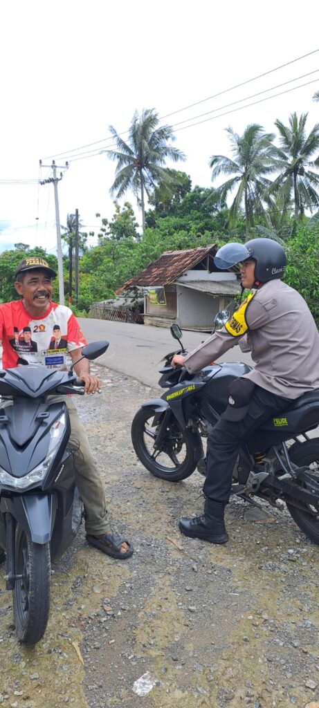 Polsek Cikeusik Pandeglang Gelar Patroli Motor Bhabinkamtibmas di Desa Rancaseneng 7 WhatsApp Image 2024 05 27 at 13.42.59