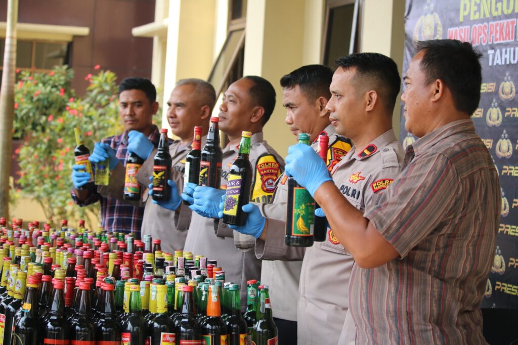 Polres Pandeglang Ikuti Konferensi Pers Virtual Hasil Operasi Pekat Dengan Polda Banten 2 WhatsApp Image 2024 05 30 at 12.14.49
