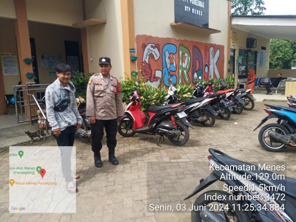 Polsek Menes Lakukan Patroli Dialogis dan Himbauan Kepada Tukang Parkir di Puskesmas Menes 10 IMG 20240604 WA0026