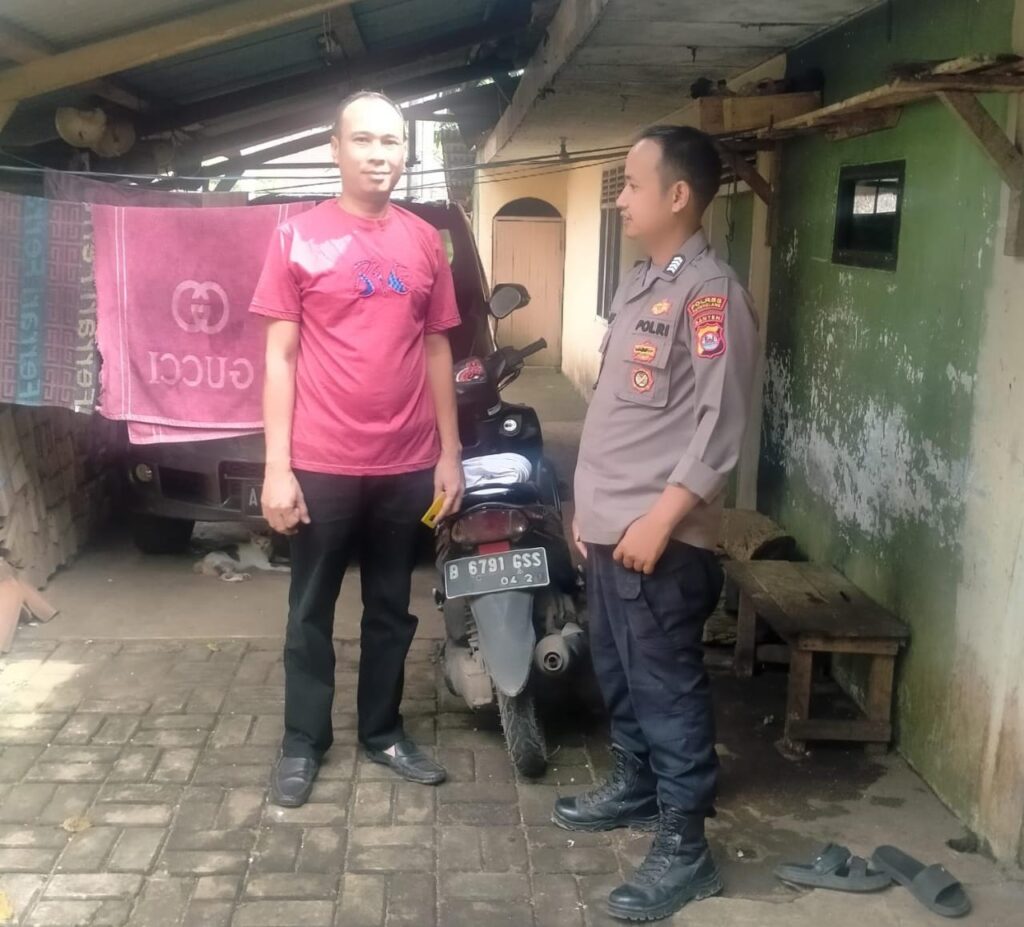 Polsek Bojong Polres Pandeglang Sambangi Warga Binaan di Desa Cijakan dan Berikan Edukasi Tertib Berlalu Lintas 7 IMG 20240607 WA0019