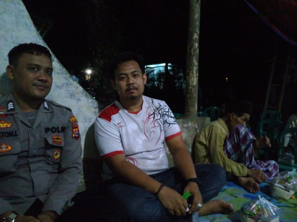 Bhabinkamtibmas Polsek Angsana Polres Pandeglang Sambangi Masyarakat Desa Padaherang 1 WhatsApp Image 2024 06 02 at 21.42.36