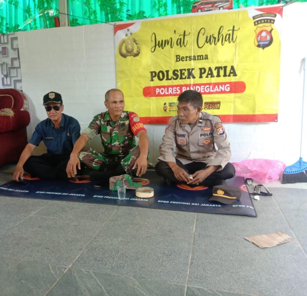 Tampung Aspirasi Masyarakat, Polsek Patia Laksanakan Jumat Curhat 10 WhatsApp Image 2024 06 14 at 11.38.41