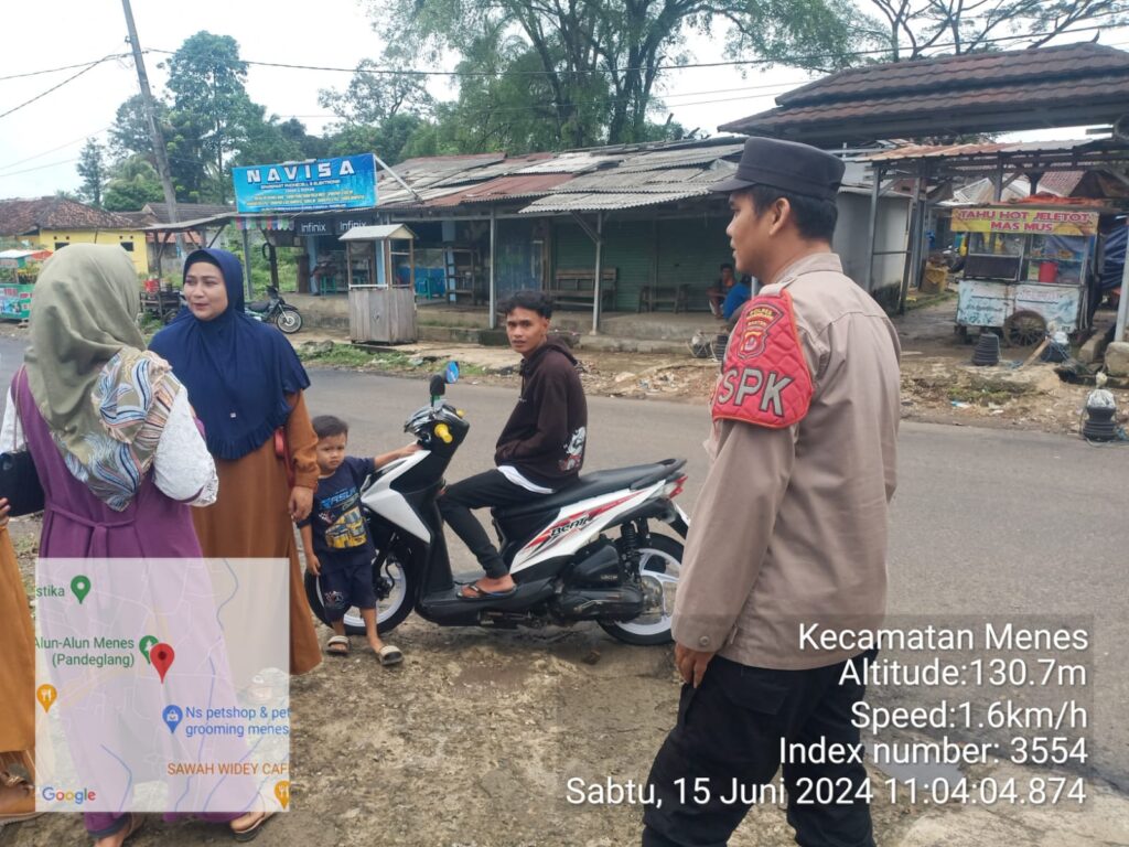Adanya Patroli Dialogis, Informasi dan Komunikasi Antara Polsek Menes dengan Warga Masyarakat Semakin Akrab 1 WhatsApp Image 2024 06 15 at 19.15.30