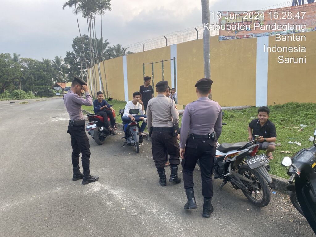 Cegah Aksi Balap Liar, Sat Samapta Polres Pandeglang Galakkan Patroli di Stadion Badak Pandeglang 8 WhatsApp Image 2024 06 19 at 18.38.12